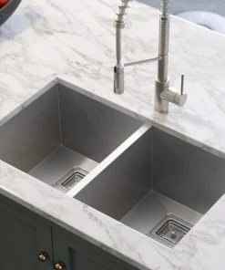 KRAUS Pax Zero-Radius 31.5" X 18.5" X 10" 16 Gauge Undermount 50/50 Double Bowl Stainless Steel Kitchen Sink